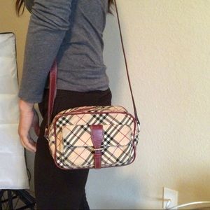 Burberry sling bag